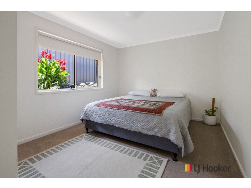 33 Wills Crescent, Denhams Beach NSW 2536