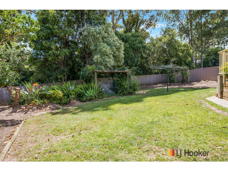 33 Wills Crescent, Denhams Beach NSW 2536