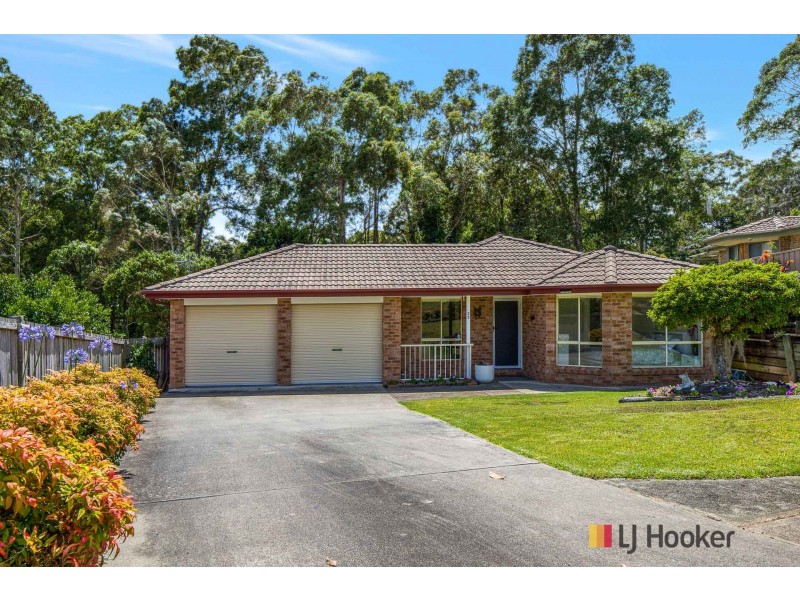 33 Wills Crescent, Denhams Beach NSW 2536