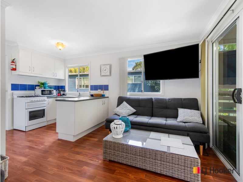 180/55 Sunpatch Parade, Tomakin NSW 2537