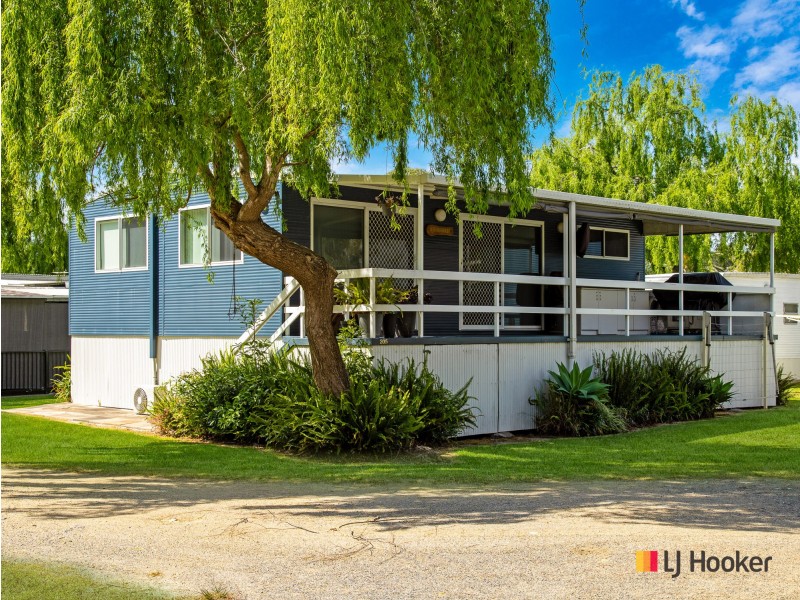 205/55 Sunpatch Parade, Tomakin NSW 2537