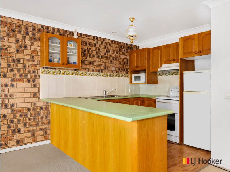 8/11 Beechwood Court, Sunshine Bay NSW 2536