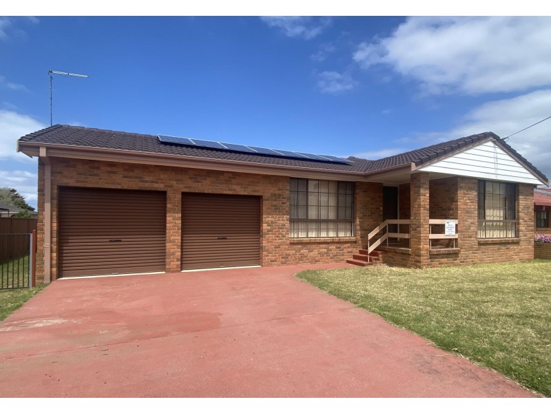 28 Wallaringa Street, Surfside NSW 2536