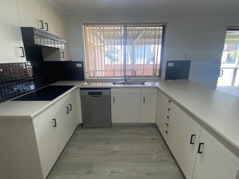 28 Wallaringa Street, Surfside NSW 2536