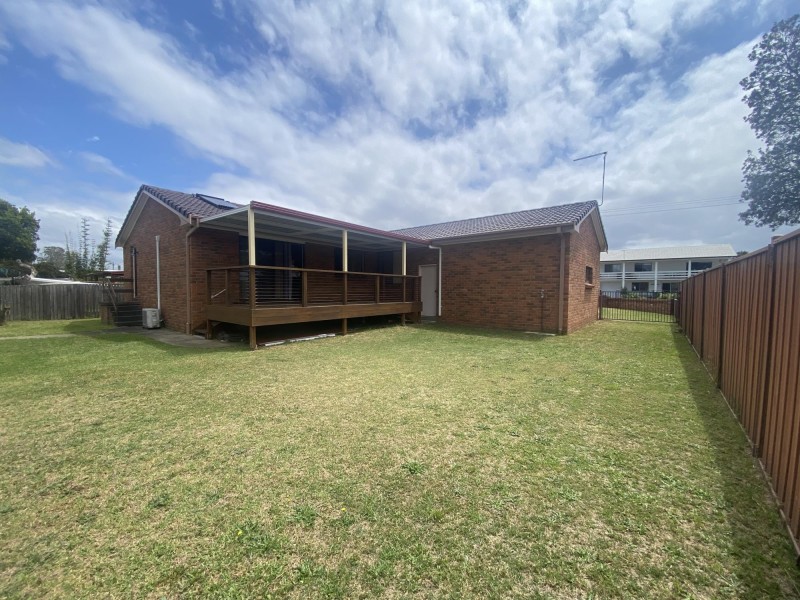 28 Wallaringa Street, Surfside NSW 2536