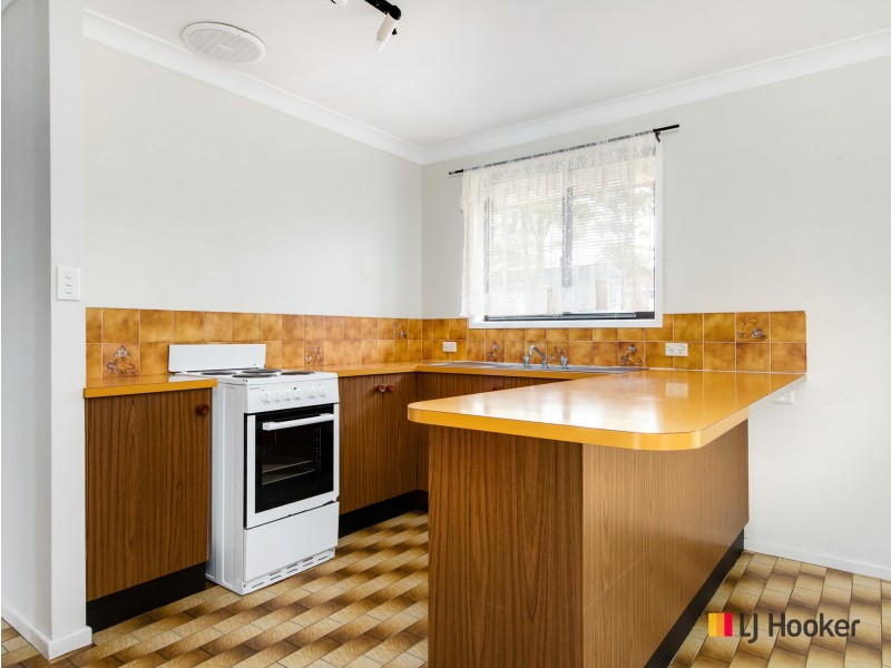 31 Pacific Road, Surf Beach NSW 2536