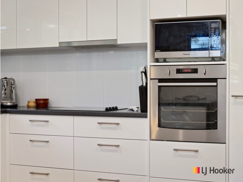 27 Endeavour Avenue, Lilli Pilli NSW 2536