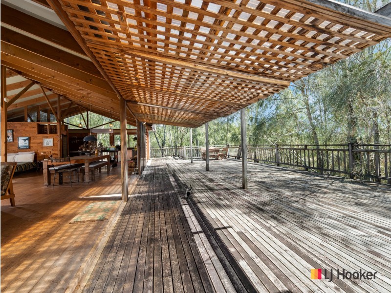 251 Annetts Parade, Mossy Point NSW 2537