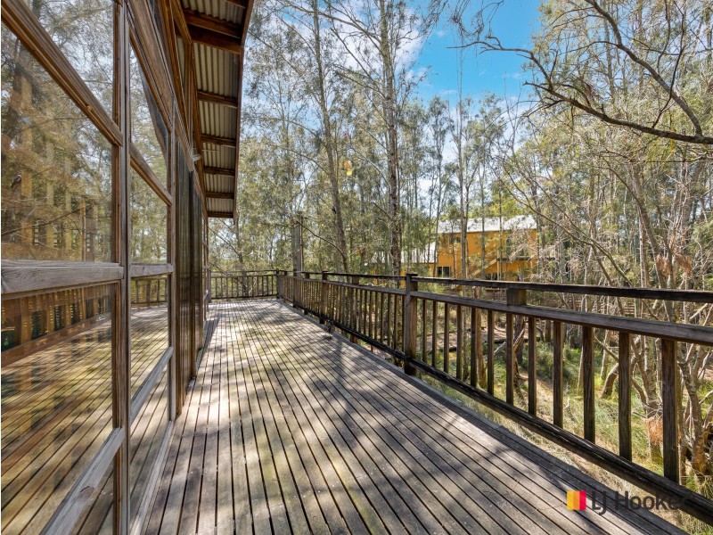 251 Annetts Parade, Mossy Point NSW 2537