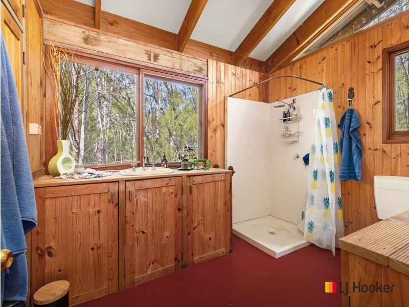251 Annetts Parade, Mossy Point NSW 2537