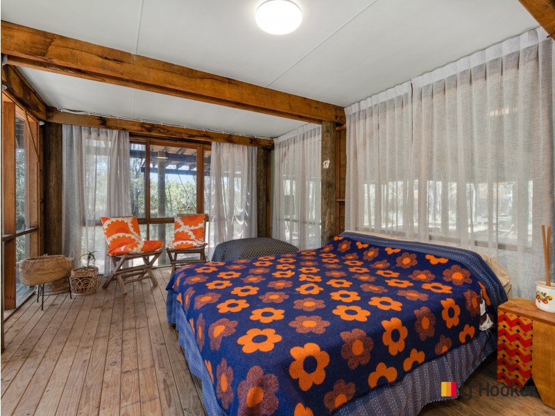 251 Annetts Parade, Mossy Point NSW 2537