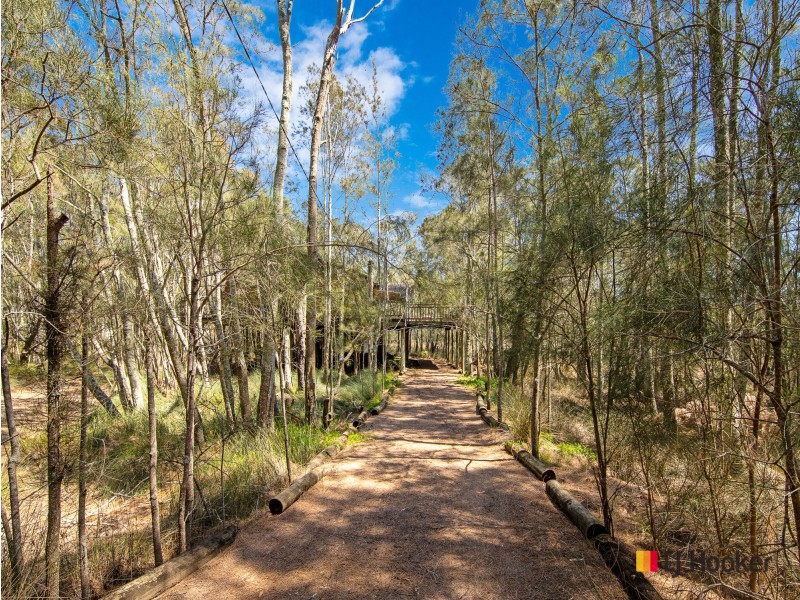 251 Annetts Parade, Mossy Point NSW 2537