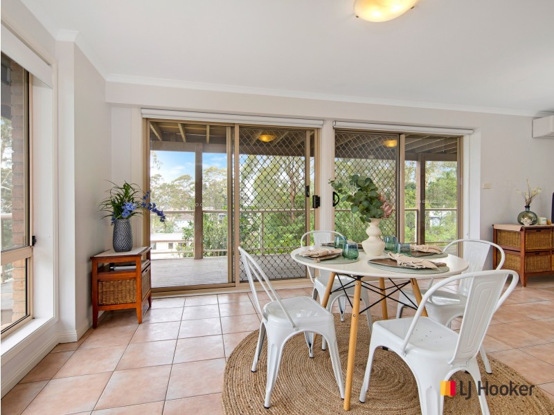 11 Hawks Nest Place, Surfside NSW 2536