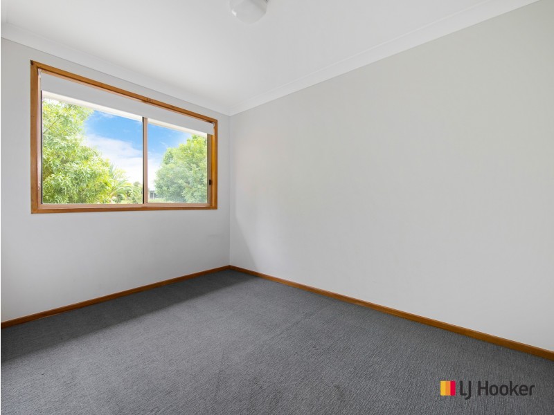 11 Hawks Nest Place, Surfside NSW 2536