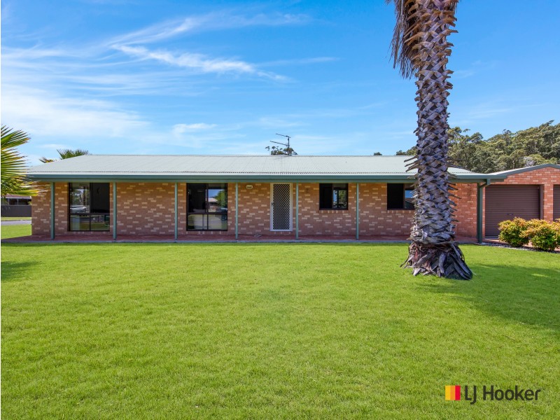 2 Eugenia Place, Maloneys Beach NSW 2536