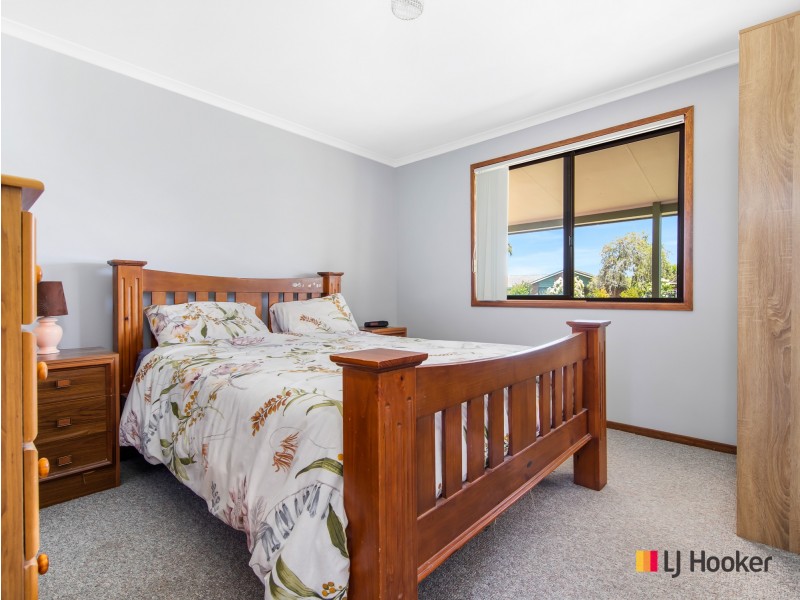 2 Eugenia Place, Maloneys Beach NSW 2536