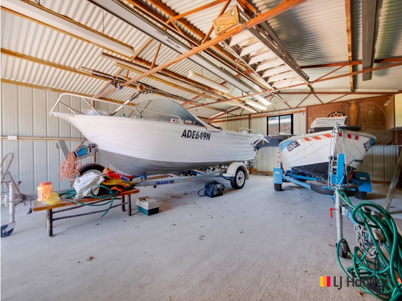2 Eugenia Place, Maloneys Beach NSW 2536