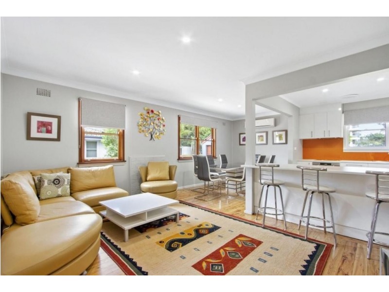 90 Beach Road, Batemans Bay NSW 2536