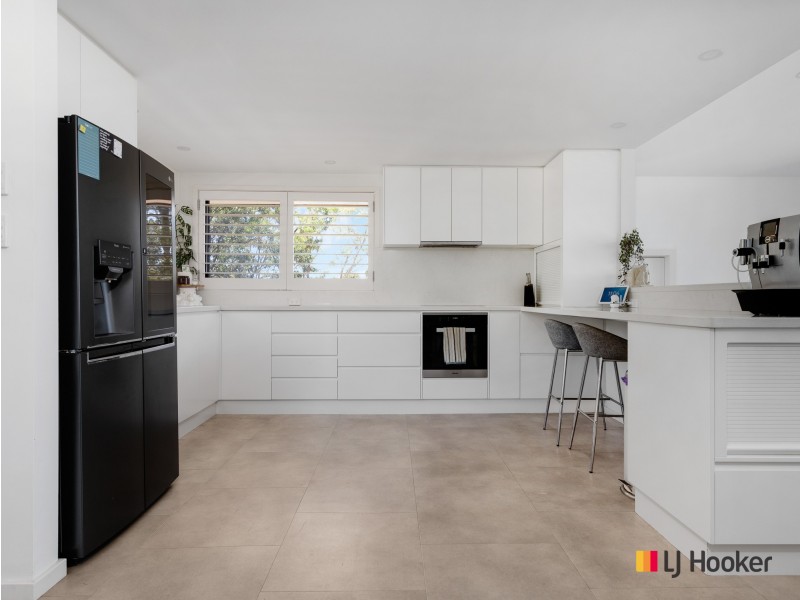 11 Barlings Drive, Tomakin NSW 2537