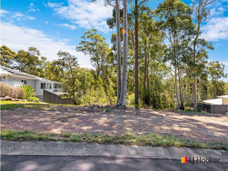 4 Warragai Place, Malua Bay NSW 2536