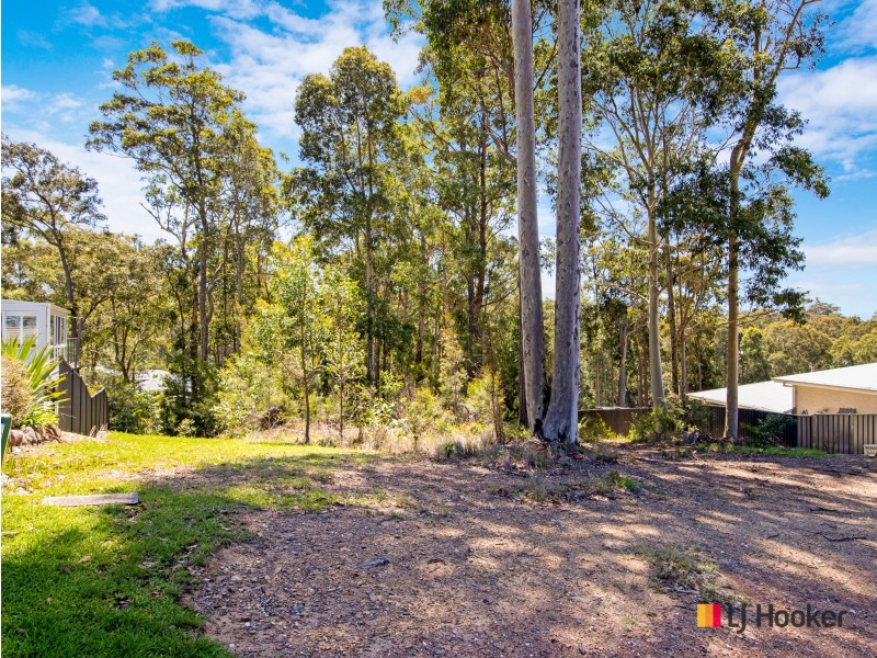 4 Warragai Place, Malua Bay NSW 2536