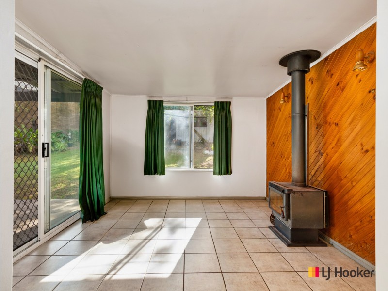17 Pleasurelea Drive, Sunshine Bay NSW 2536
