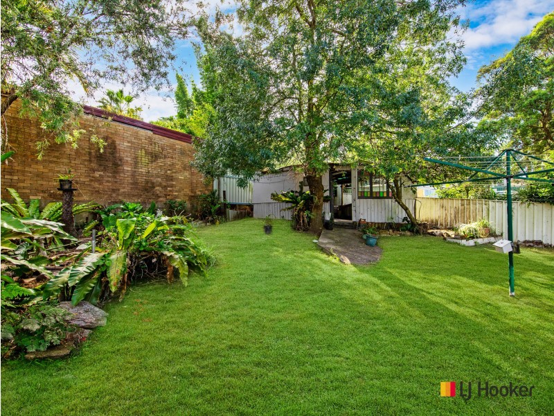 17 Pleasurelea Drive, Sunshine Bay NSW 2536