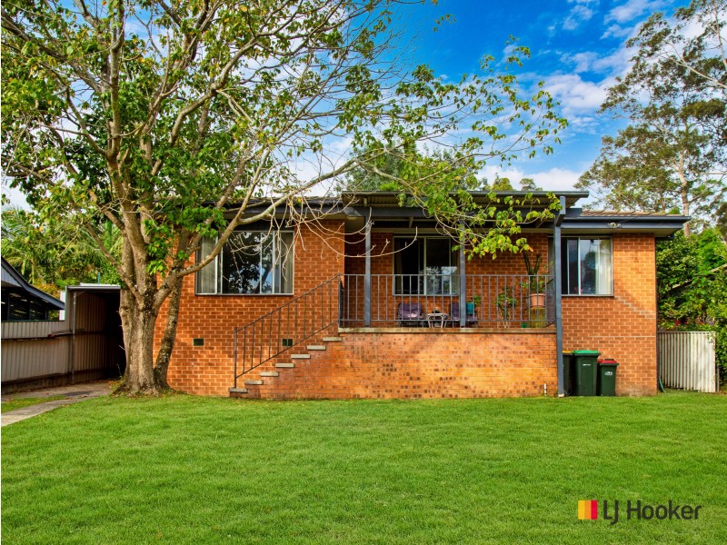 17 Pleasurelea Drive, Sunshine Bay NSW 2536
