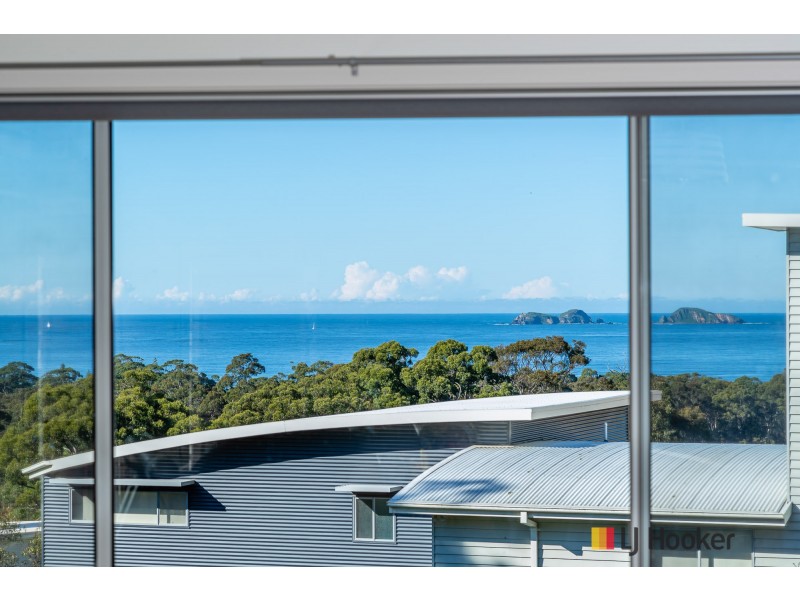 8 Seaview Way, Long Beach NSW 2536