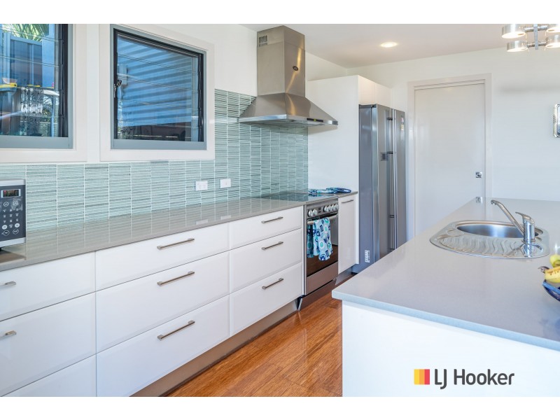 8 Seaview Way, Long Beach NSW 2536