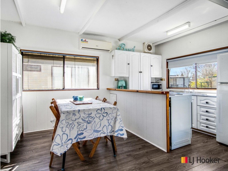 304/51 Beach Road, Batehaven NSW 2536