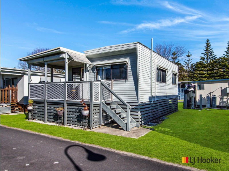 304/51 Beach Road, Batehaven NSW 2536
