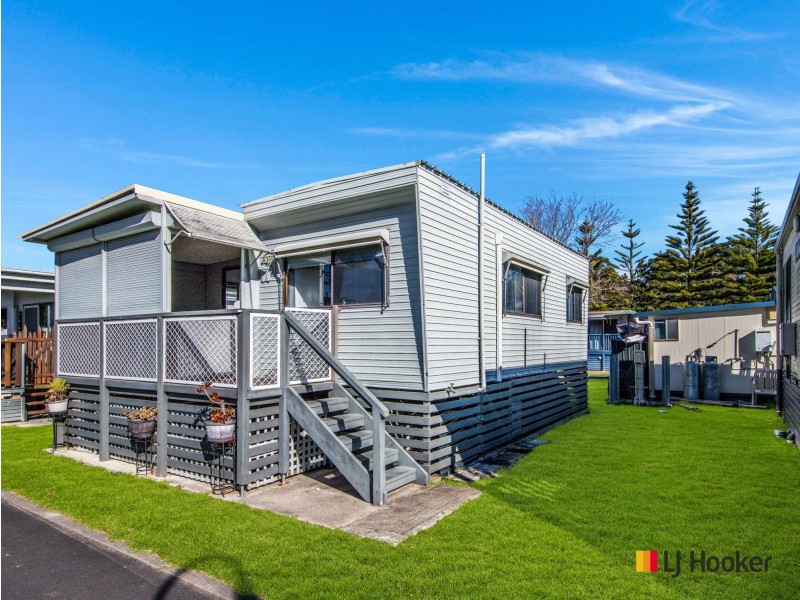 304/51 Beach Road, Batehaven NSW 2536