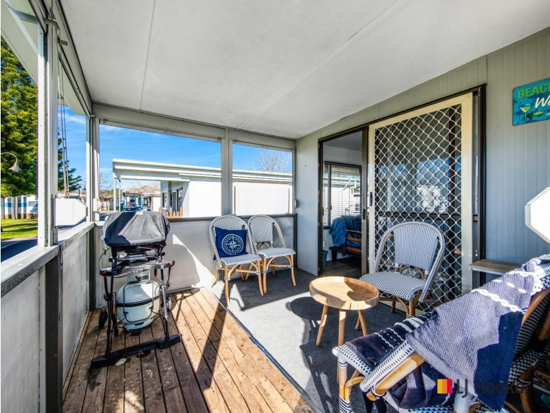 304/51 Beach Road, Batehaven NSW 2536