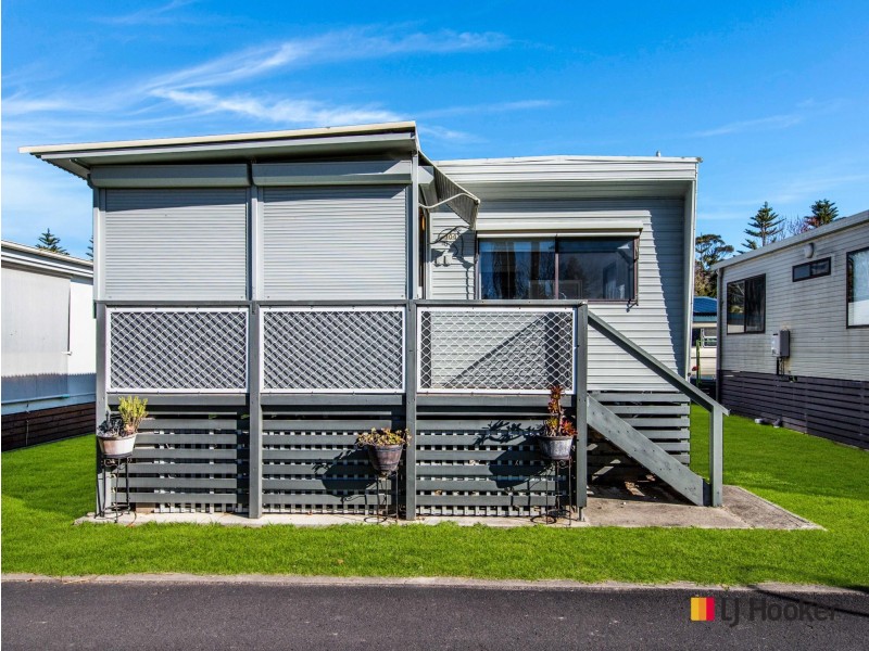 304/51 Beach Road, Batehaven NSW 2536