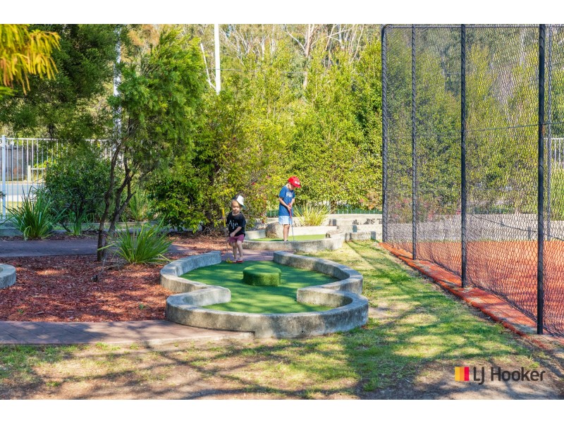 304/51 Beach Road, Batehaven NSW 2536