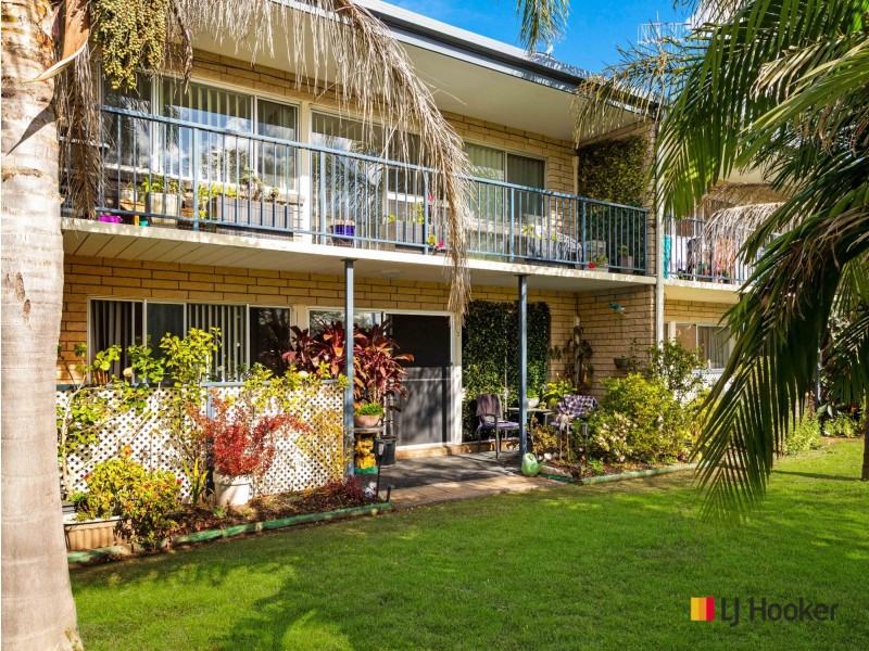 2/10 Catlin Avenue, Batemans Bay NSW 2536