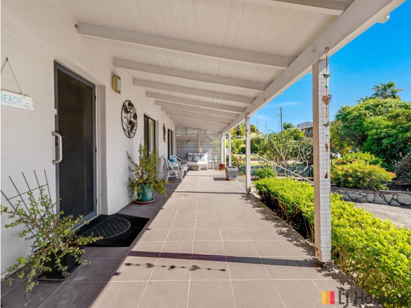 69 Pacific Road, Surf Beach NSW 2536