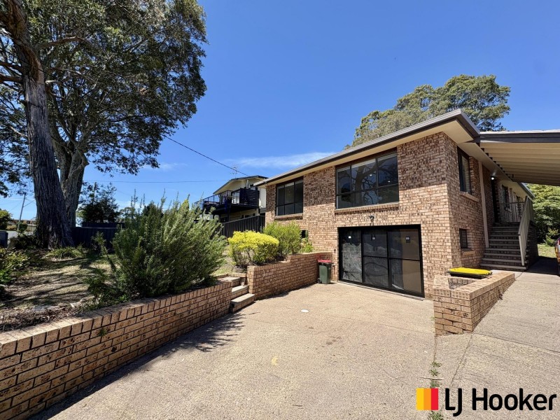 320 Beach Road, Batehaven NSW 2536