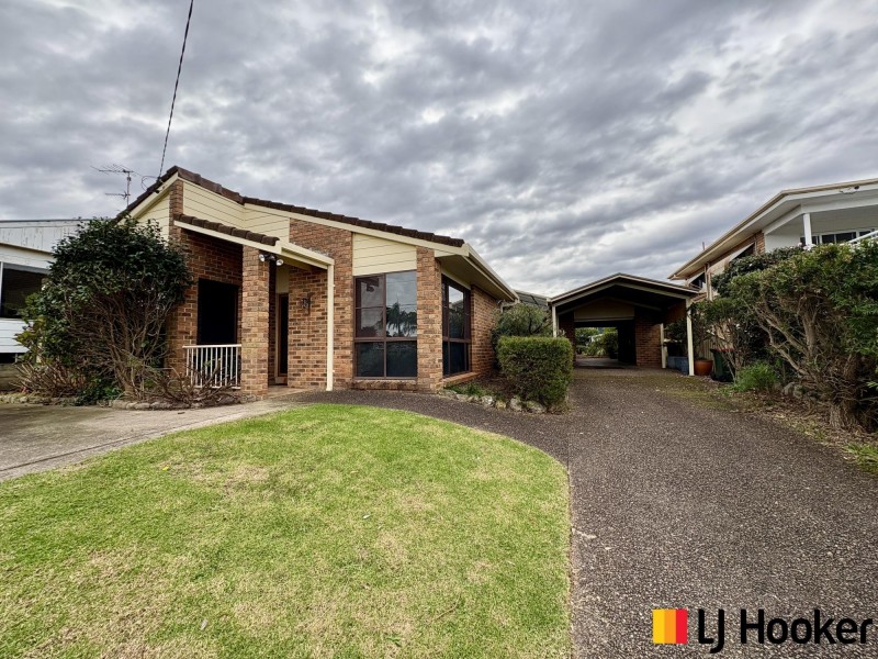 16 Batehaven Road, Batehaven NSW 2536