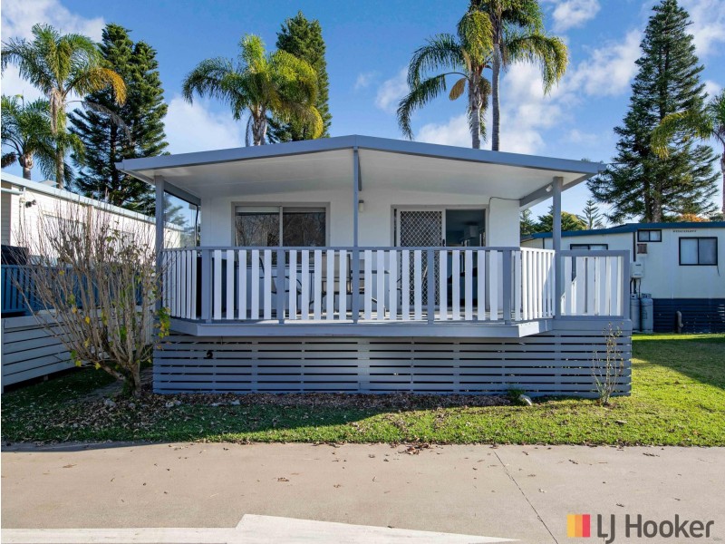 327/51 Beach Road, Batehaven NSW 2536