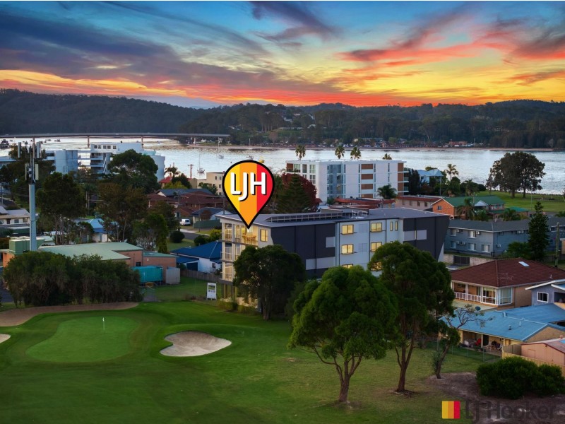 5/2 Golf Links Drive, Batemans Bay NSW 2536