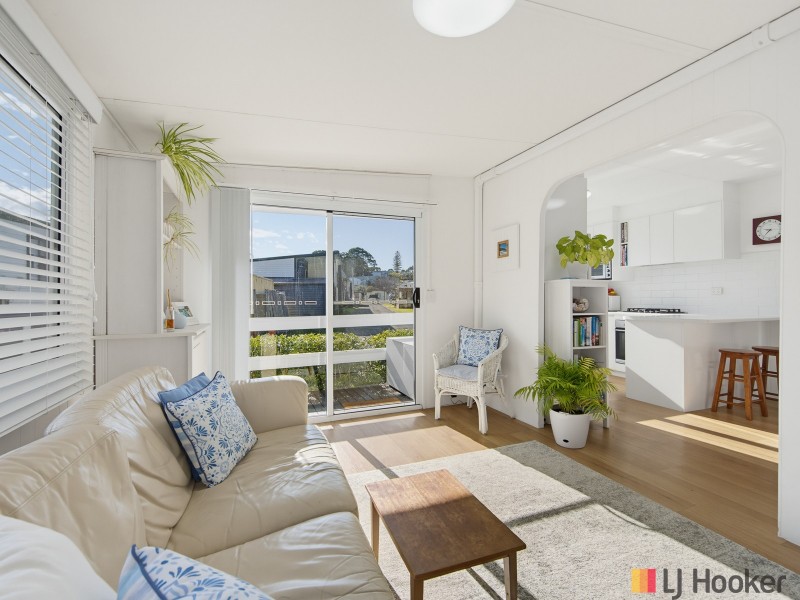 Cabin 28/414 Beach Road, Batehaven NSW 2536