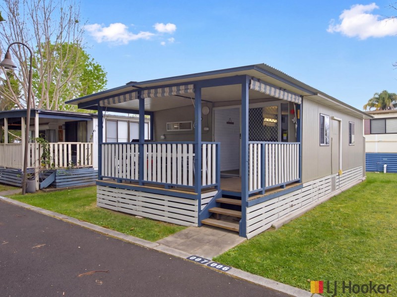 007/51 Beach Road, Batehaven NSW 2536