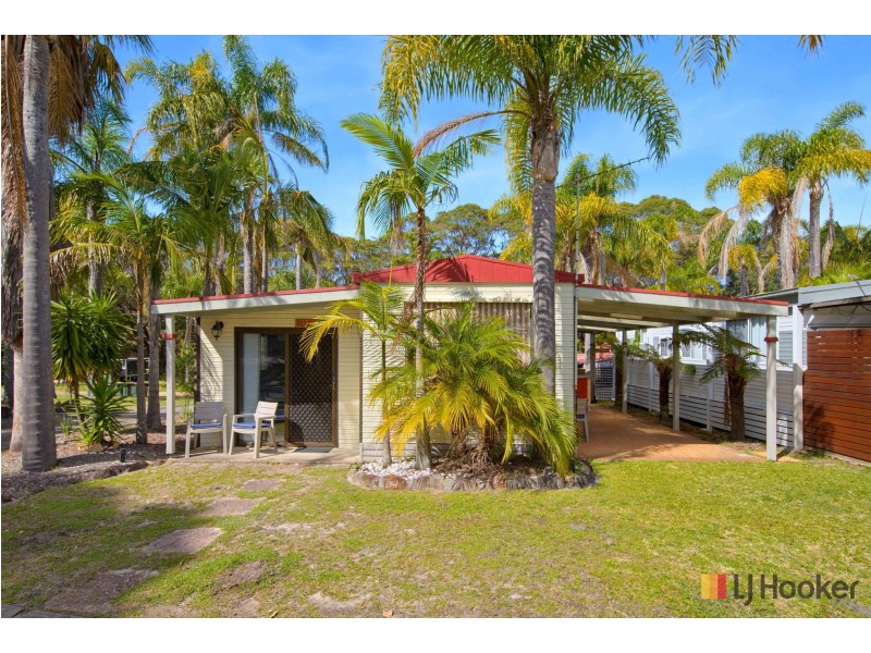 51/425 Princes Highway, Lake Tabourie NSW 2539