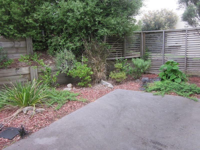 14/5 Crag Road “Sirocco”, Batehaven NSW 2536