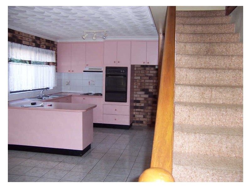 3/2 Foam Street, Surfside NSW 2536