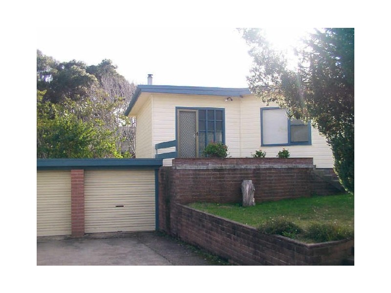 1 NIOKA AVENUE, Malua Bay NSW 2536