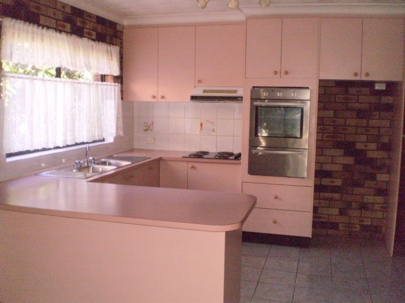 3/2 Foam Street, Surfside NSW 2536