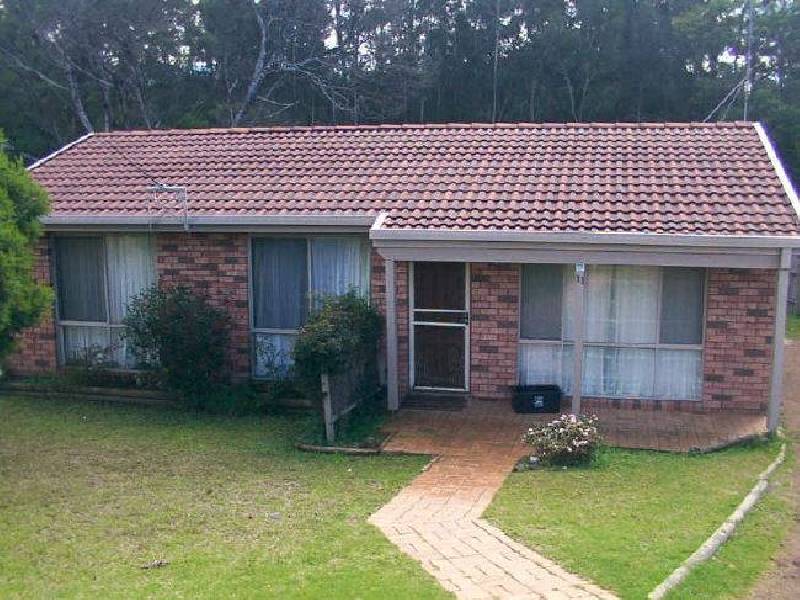 11 SYLVAN STREET, Malua Bay NSW 2536